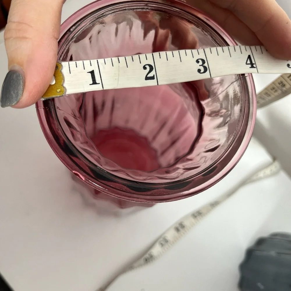🔥9” tall glass vase